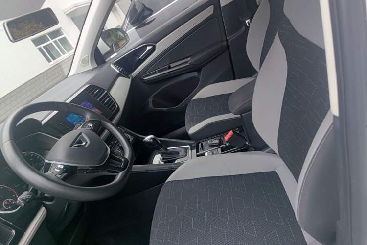 Used Jetta VS7 2022 280TSI Automatic Trend Edition Left Front Seat