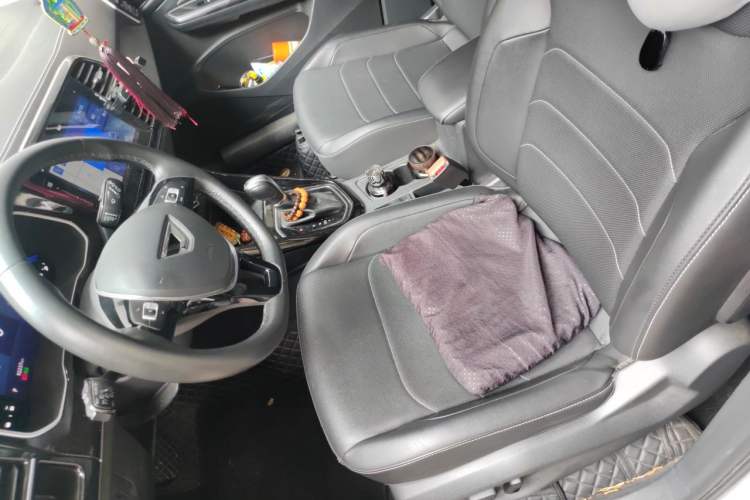 Used Jetta VS7 2022 Panda Edition 1.4T Automatic Enjoyment Pro Version Left Front Seat