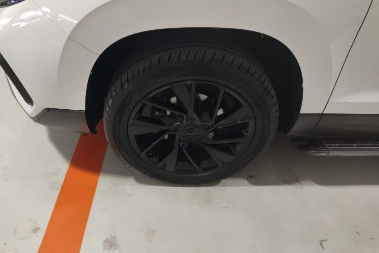 Used Jetta VS7 2022 280TSI Automatic High-Gloss Enjoyment Edition Left Front Wheel Hub