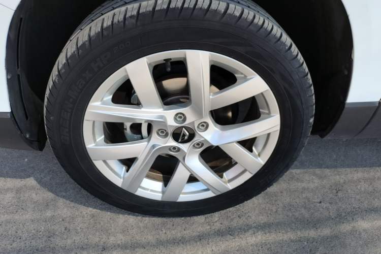 Used Jetta VS7 2022 280TSI Manual Trend Edition Left Front Wheel Hub