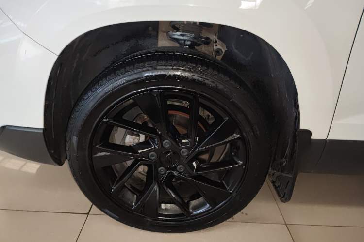 Used Jetta VS7 2022 280TSI Automatic High-Gloss Glory Edition Left Front Wheel Hub