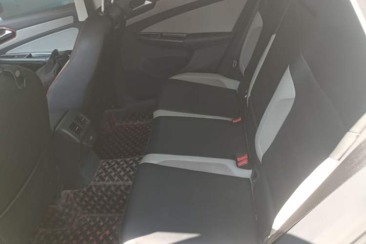 Used Jetta VS7 2022 280TSI Automatic Enjoyment Edition Left Rear Seat