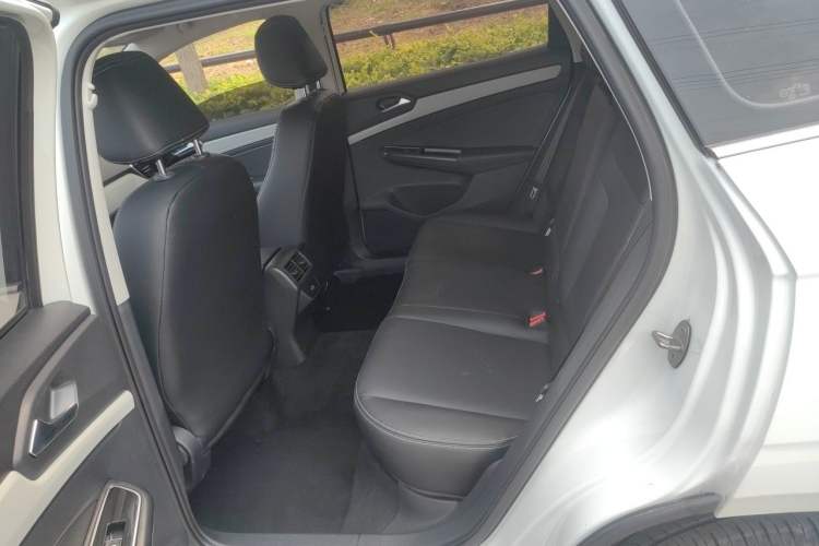 Used Jetta VS7 2022 280TSI Automatic Trend Edition Left Rear Seat