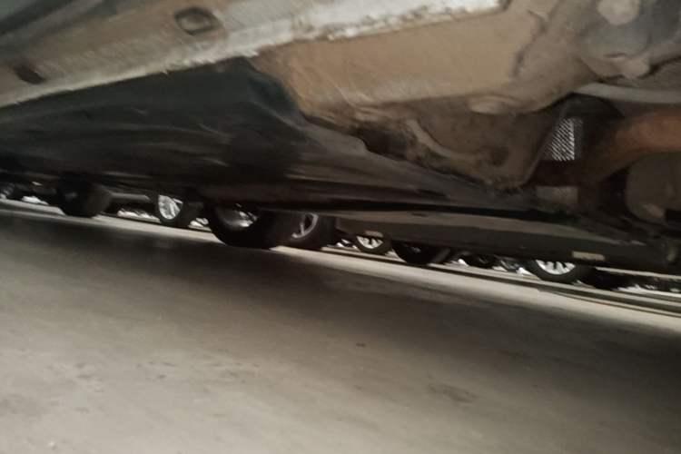 Used Jetta VS7 2022 280TSI Automatic Trend Edition Left Side Sill