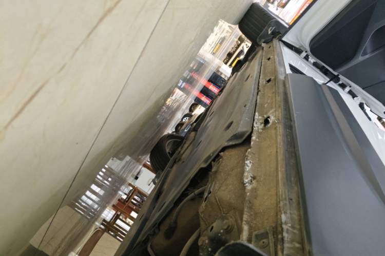 Used Jetta VS7 2022 280TSI Automatic Enjoyment Edition Left Side Sill