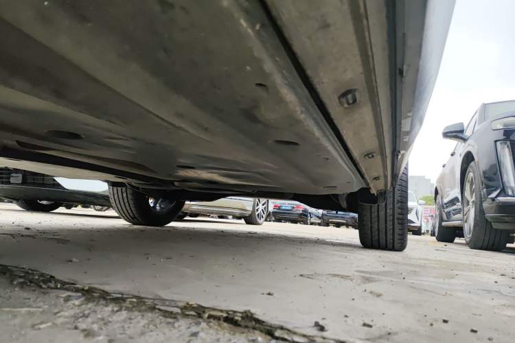 Used Jetta VS7 2022 280TSI Automatic High-Gloss Enjoyment Edition Left Side Sill