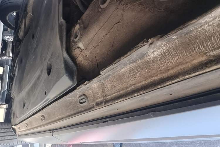 Used Jetta VS7 2022 280TSI Manual Trend Edition Left Side Sill