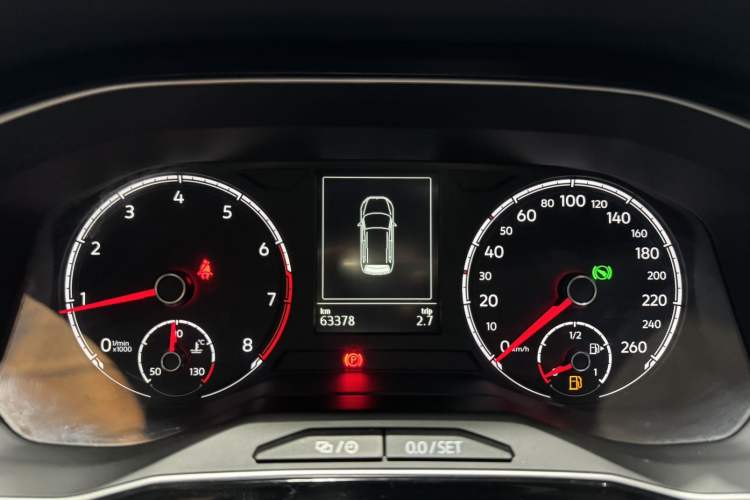 Used Jetta VS7 2022 Blackfin Edition 1.4T Automatic Glory Pro Version Odometer Close Up