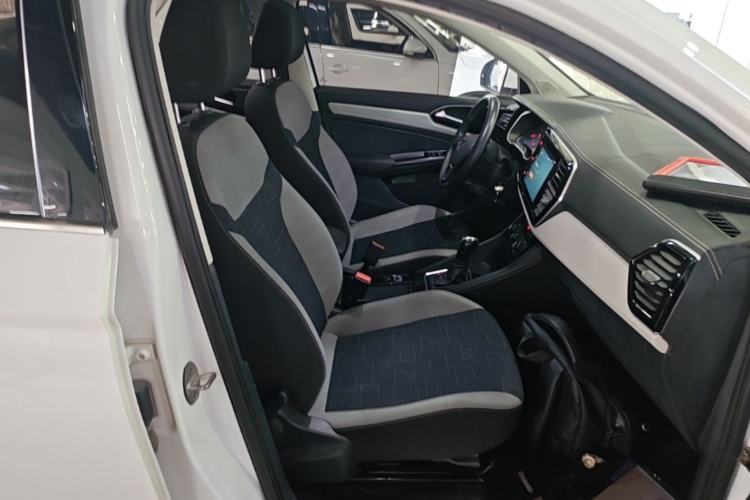 Used Jetta VS7 2022 280TSI Automatic Trend Edition Right Front Seat