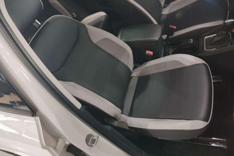 Used Jetta VS7 2022 280TSI Automatic High-Gloss Enjoyment Edition Right Front Seat