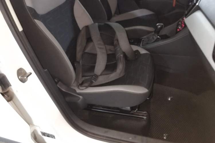 Used Jetta VS7 2022 280TSI Automatic Trend Edition Right Front Seat