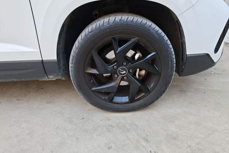 Used Jetta VS7 2022 280TSI Automatic High-Gloss Enjoyment Edition Right Front Wheel Hub
