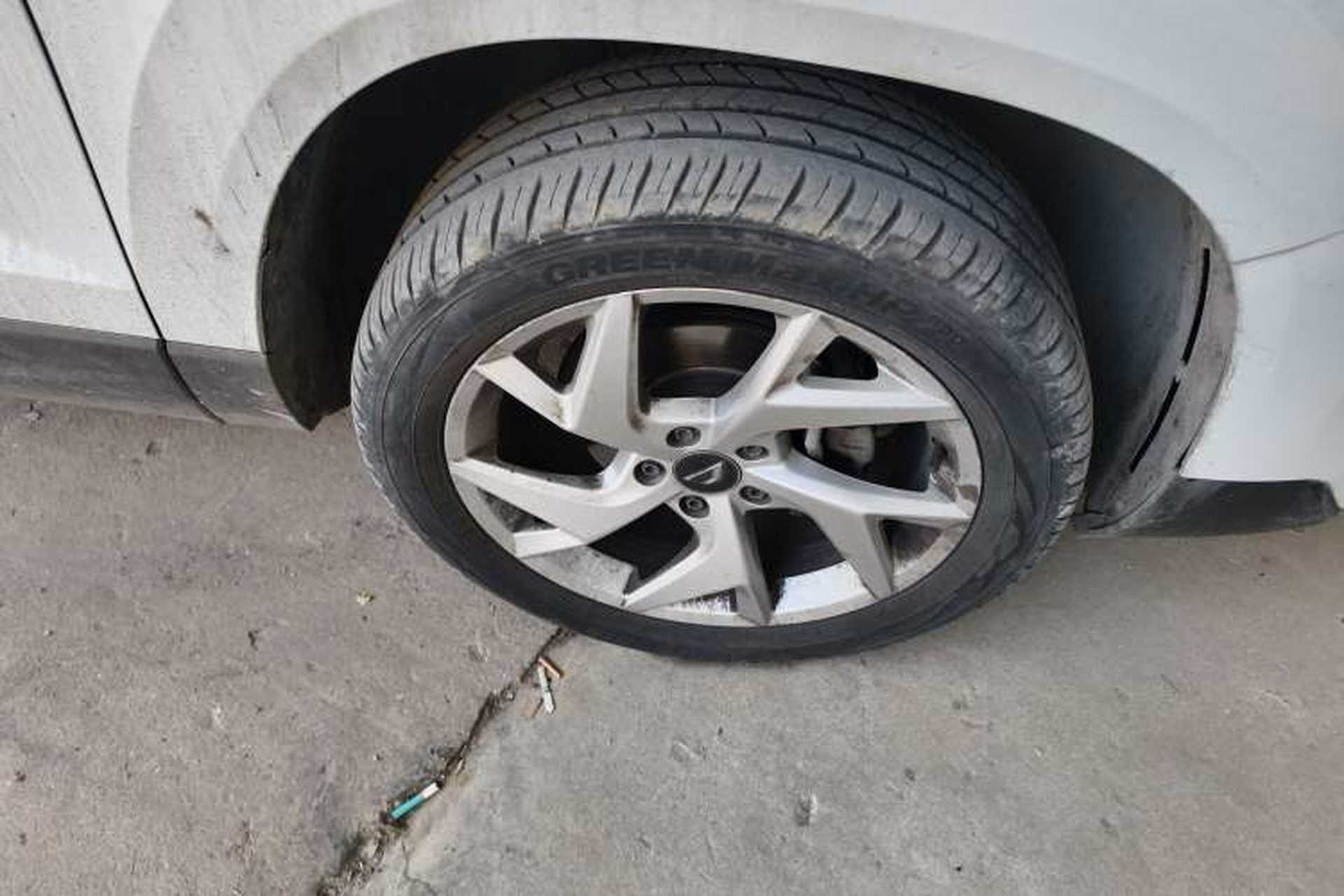 Used Jetta VS7 2022 280TSI Automatic Enjoyment Edition Right Front Wheel Hub