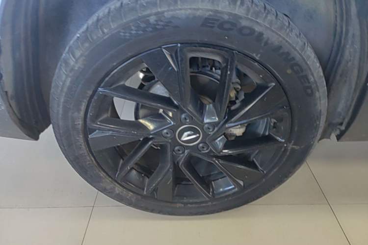 Used Jetta VS7 2022 Panda Edition 1.4T Automatic Enjoyment Pro Version Right Rear Wheel Hub