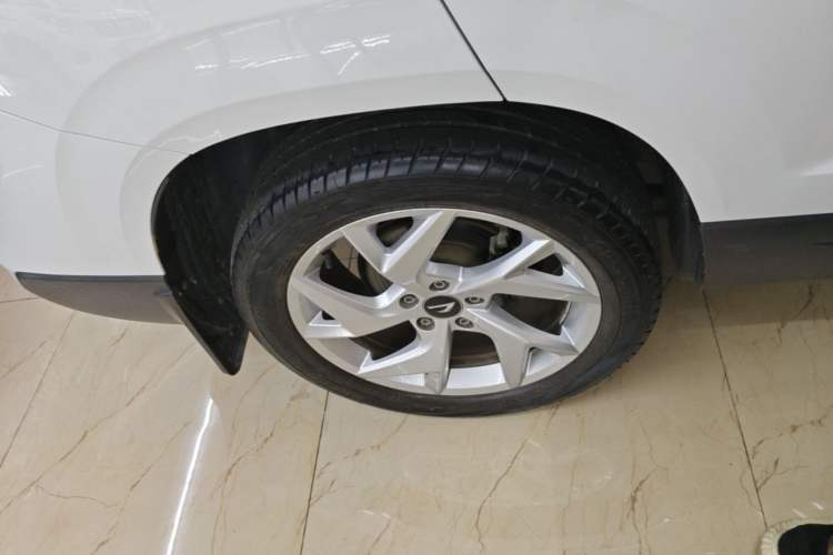 Used Jetta VS7 2022 280TSI Automatic Enjoyment Edition Right Rear Wheel Hub