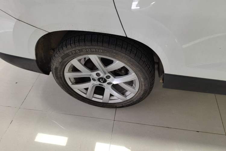 Used Jetta VS7 2022 280TSI Automatic Trend Edition Right Rear Wheel Hub