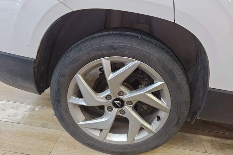 Used Jetta VS7 2022 280TSI Automatic Enjoyment Edition Right Rear Wheel Hub