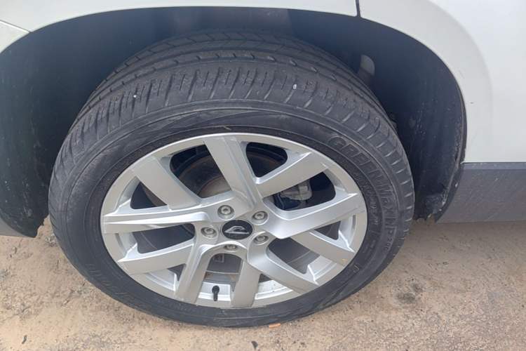 Used Jetta VS7 2022 280TSI Automatic Trend Edition Right Rear Wheel Hub