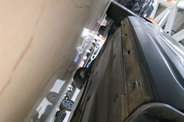 Used Jetta VS7 2022 280TSI Automatic Enjoyment Edition Right Side Sill