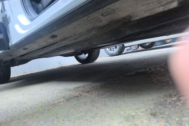 Used Jetta VS7 2022 280TSI Automatic Trend Edition Right Side Sill