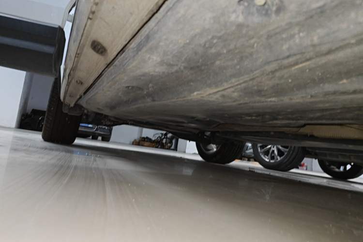 Used Jetta VS7 2022 280TSI Automatic Trend Edition Right Side Sill