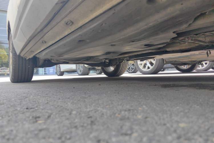 Used Jetta VS7 2022 280TSI Automatic Trend Edition Right Side Sill