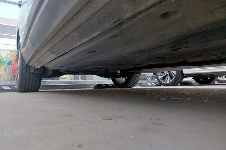 Used Jetta VS7 2022 280TSI Automatic Trend Edition Right Side Sill