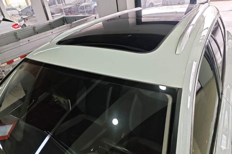 Used Jetta VS7 2022 280TSI Automatic Trend Edition Roof