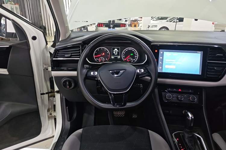 Used Jetta VS7 2022 280TSI Automatic Trend Edition Steering Wheel