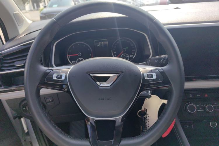 Used Jetta VS7 2022 280TSI Automatic Trend Edition Steering Wheel