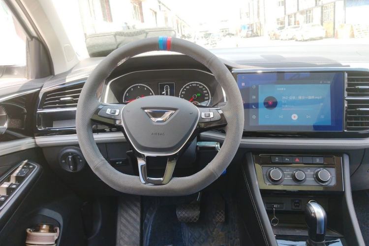 Used Jetta VS7 2022 280TSI Automatic Trend Edition Steering Wheel