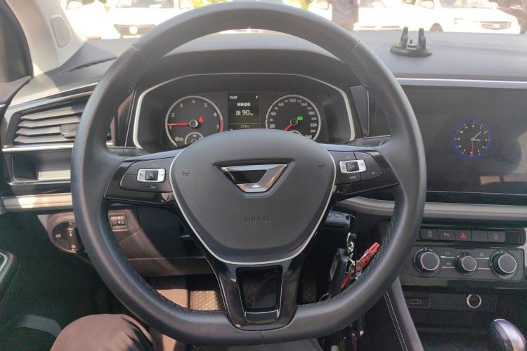 Used Jetta VS7 2022 280TSI Automatic Trend Edition Steering Wheel