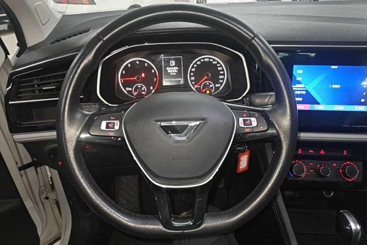 Used Jetta VS7 2022 280TSI Automatic Trend Edition Steering Wheel