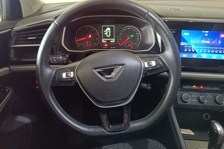 Used Jetta VS7  Steering Wheel