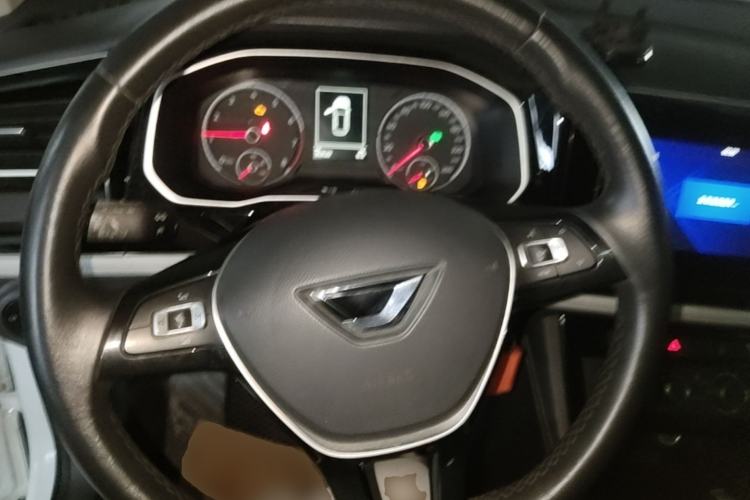 Used Jetta VS7 2022 280TSI Automatic Trend Edition Steering Wheel