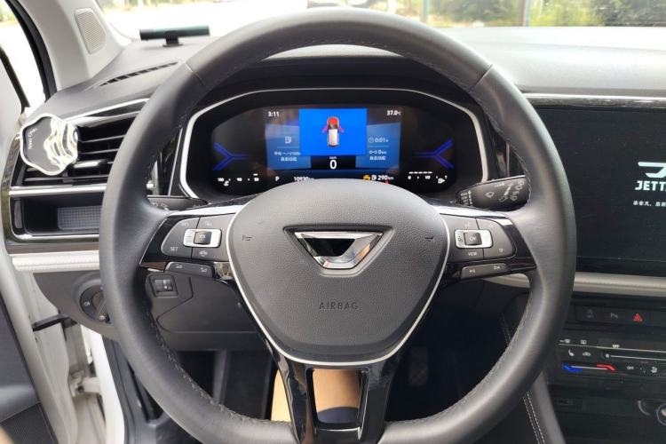 Used Jetta VS7 2022 280TSI Automatic Glory Edition Steering Wheel