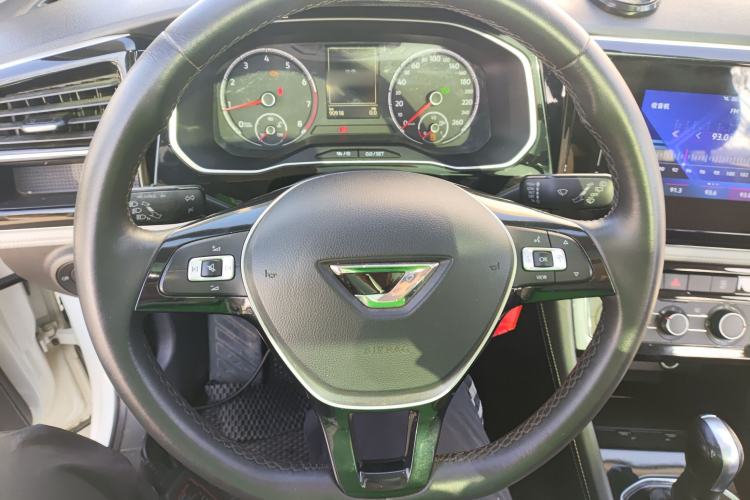 Used Jetta VS7 2022 280TSI Automatic Trend Edition Steering Wheel