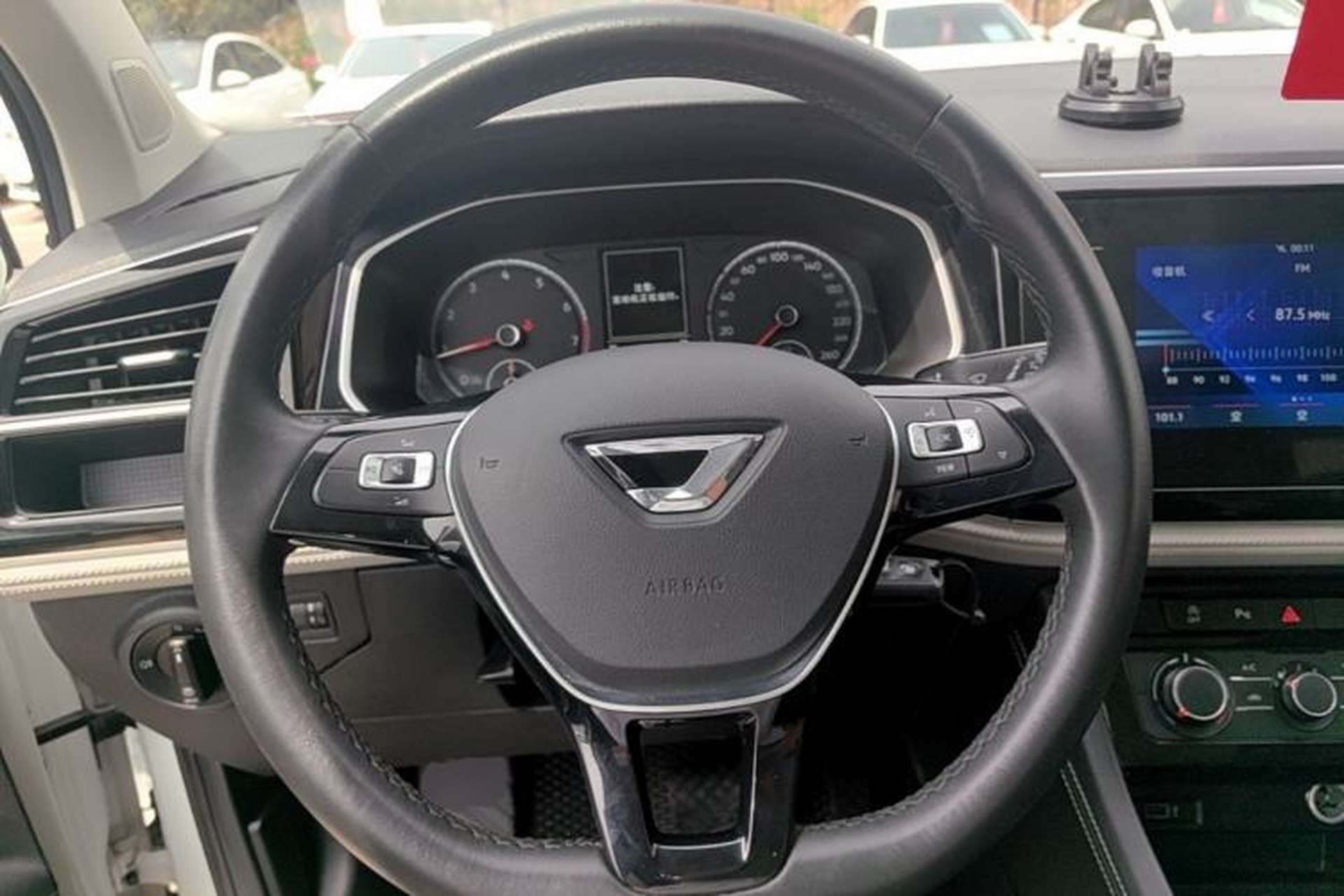 Used Jetta VS7 2022 280TSI Automatic Trend Edition Steering Wheel