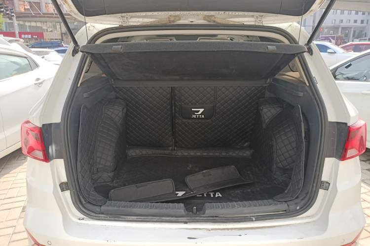 Used Jetta VS7 2022 280TSI Automatic Trend Edition Trunk