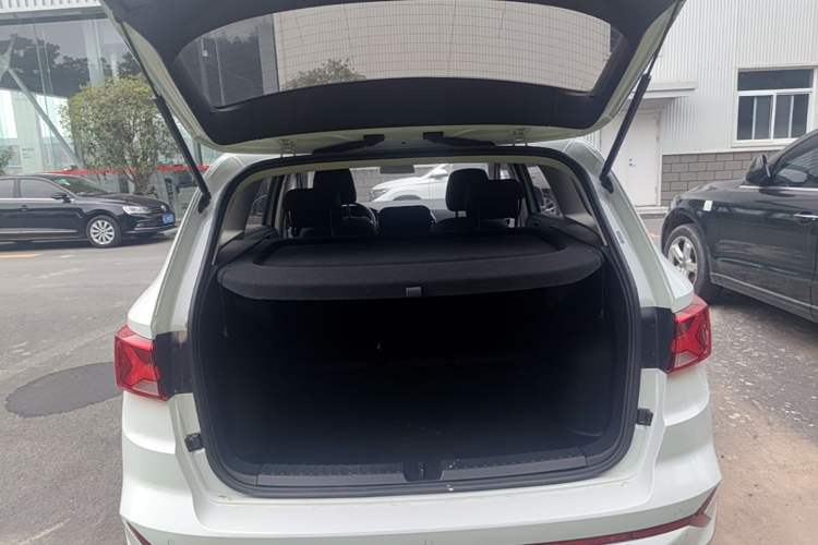 Used Jetta VS7 2022 280TSI Automatic Trend Edition Trunk