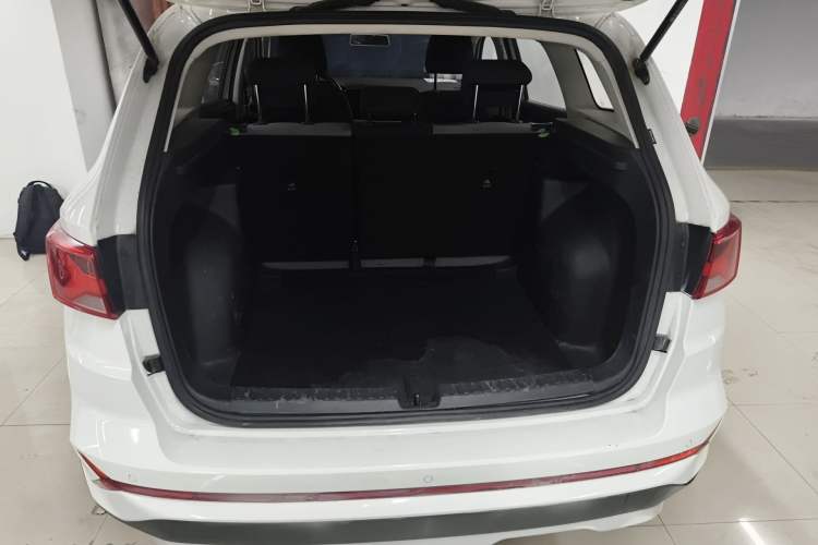 Used Jetta VS7 2022 280TSI Automatic Trend Edition Trunk