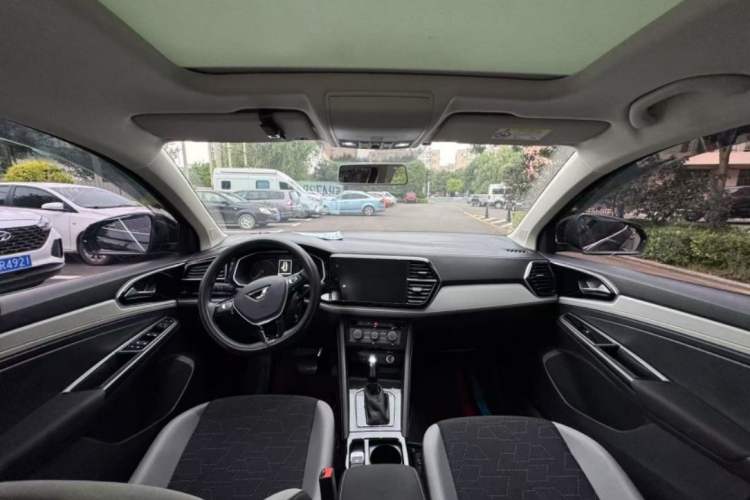 Used Jetta VS7 2023 280TSI Automatic Trend Edition Headliner