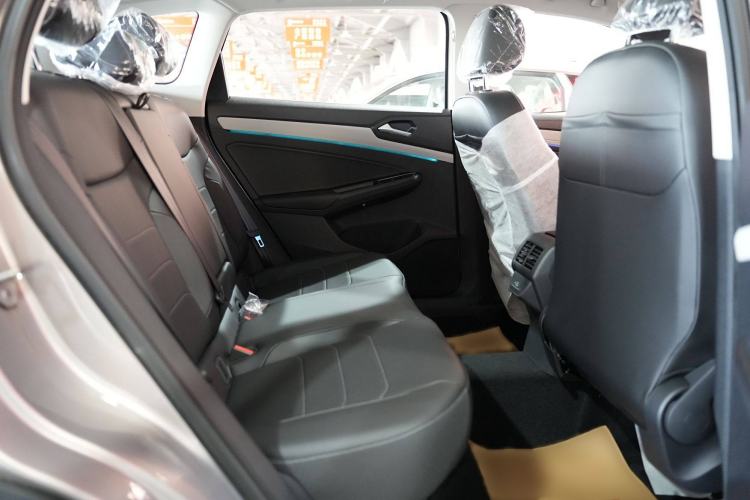 Used Jetta VS7 2023 280TSI Automatic Glory Edition Interior 8