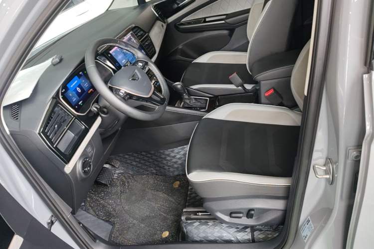 Used Jetta VS7 2023 280TSI ABT Automatic Glory Limited Edition Left Front Seat