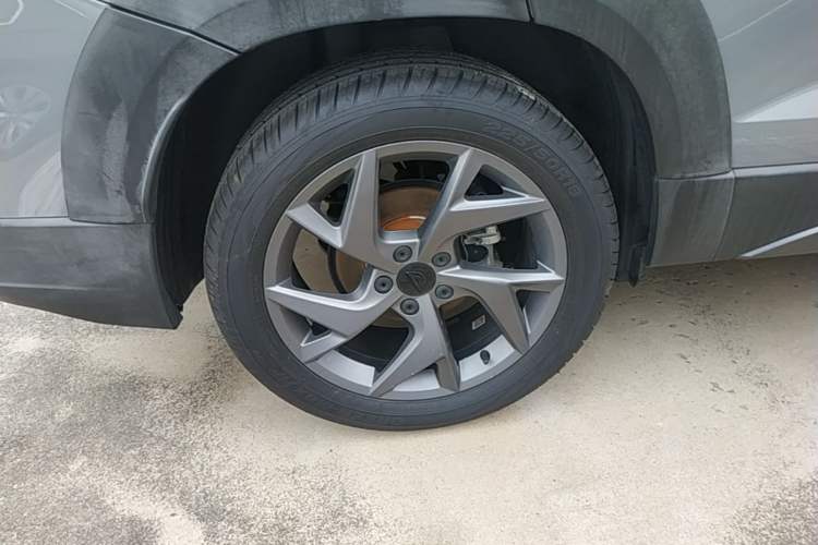 Used Jetta VS7 2023 280TSI ABT Automatic Glory Limited Edition Right Rear Wheel Hub
