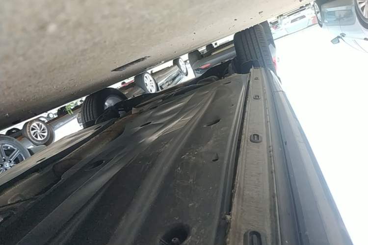 Used Jetta VS7 2023 280TSI ABT Automatic Glory Limited Edition Right Side Sill
