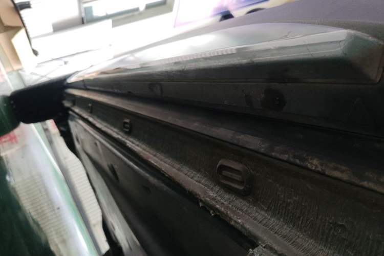 Used Jetta VS7 2023 280TSI ABT Automatic Glory Limited Edition Right Side Sill