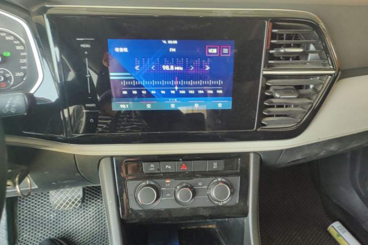 Used Jetta VS7 2023 280TSI Automatic Trend Edition Audio And AC Panel