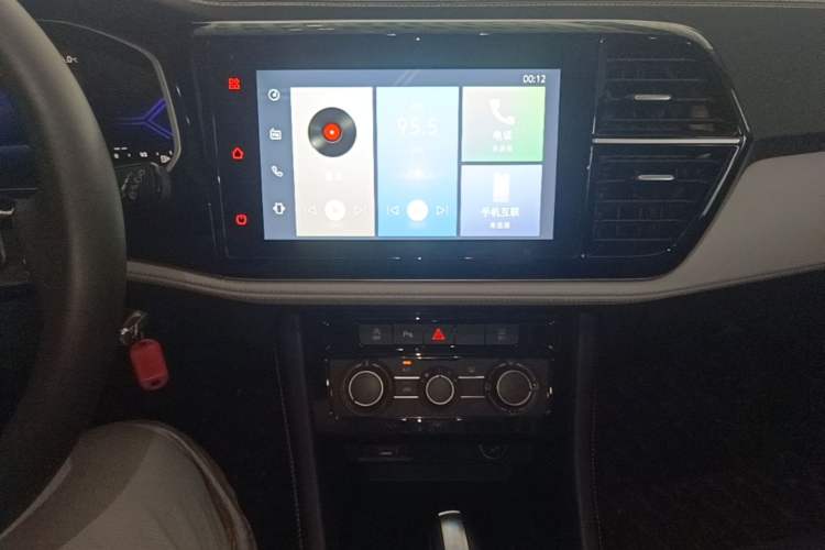 Used Jetta VS7 2023 280TSI Automatic Trend Edition Audio And AC Panel