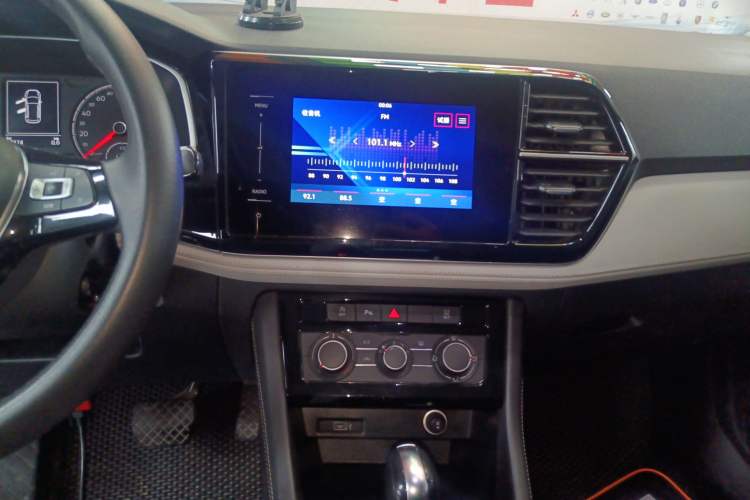 Used Jetta VS7 2023 280TSI Automatic Trend Edition Audio And AC Panel